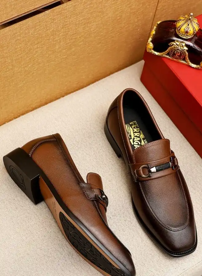 hype Ferragamo Leather Shoes