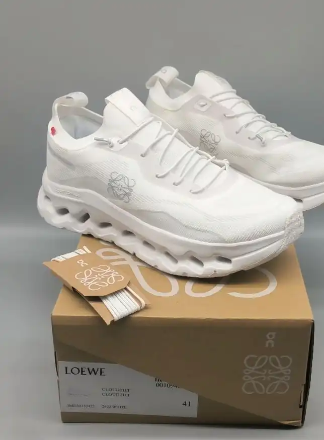 hype Loewe Sneakers