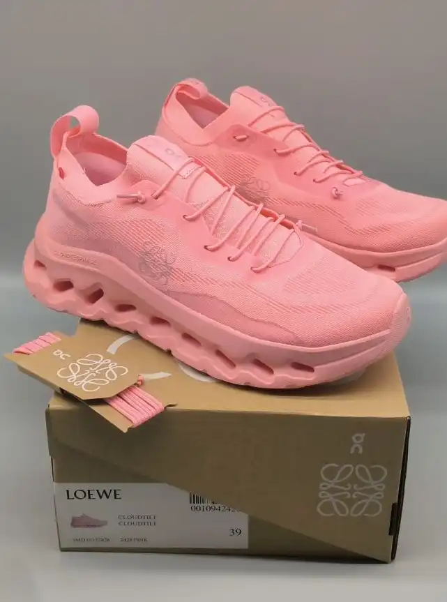 hype Loewe Sneakers