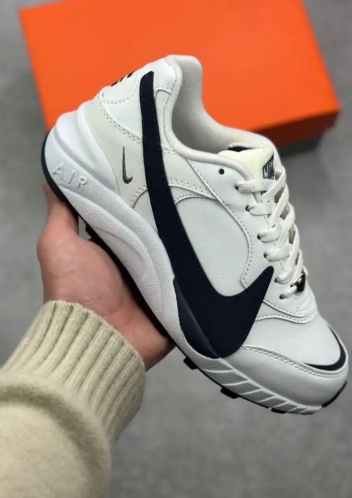 hype Nike Sneakers