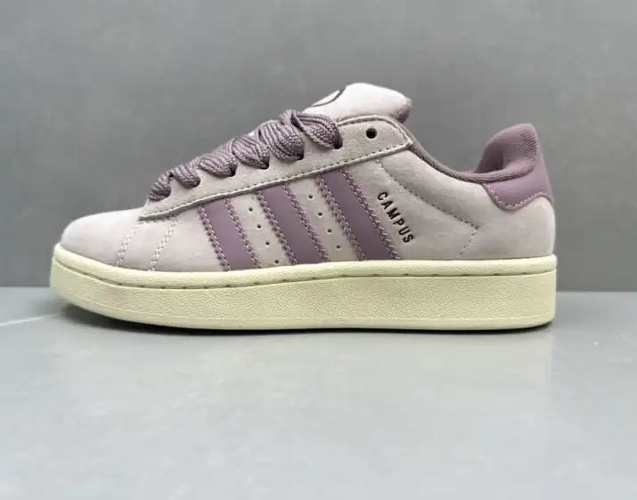 hype Adidas Sneakers