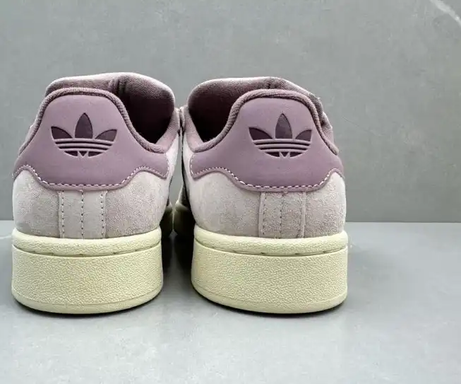 hype Adidas Sneakers