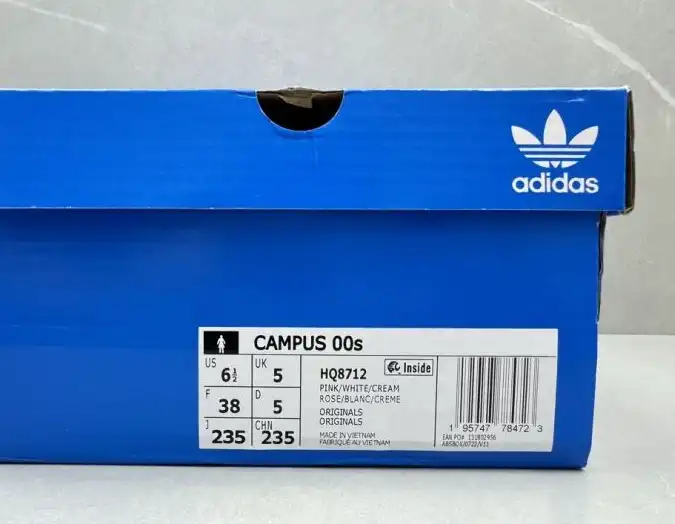 hype Adidas Sneakers