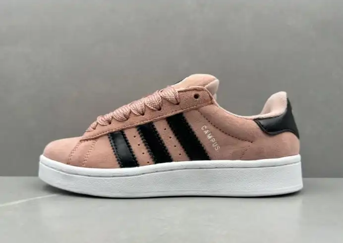 hype Adidas Sneakers