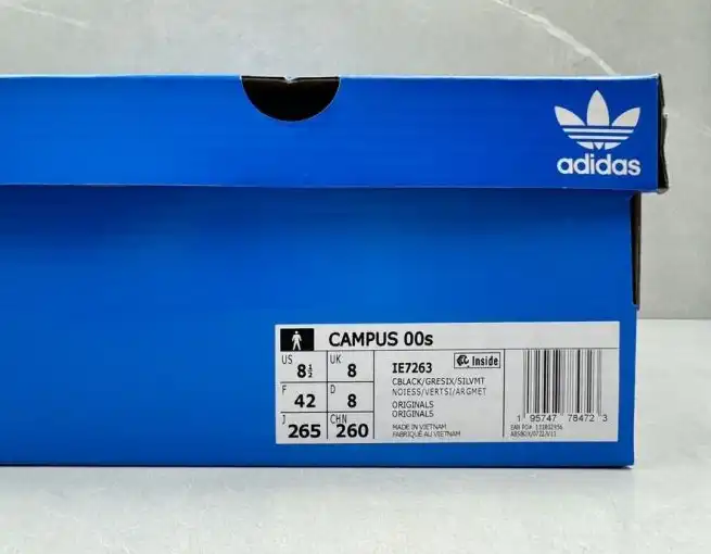 hype Adidas Sneakers