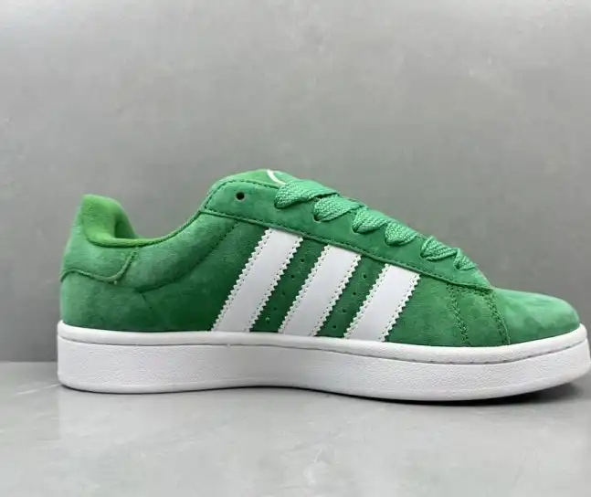 hype Adidas Sneakers