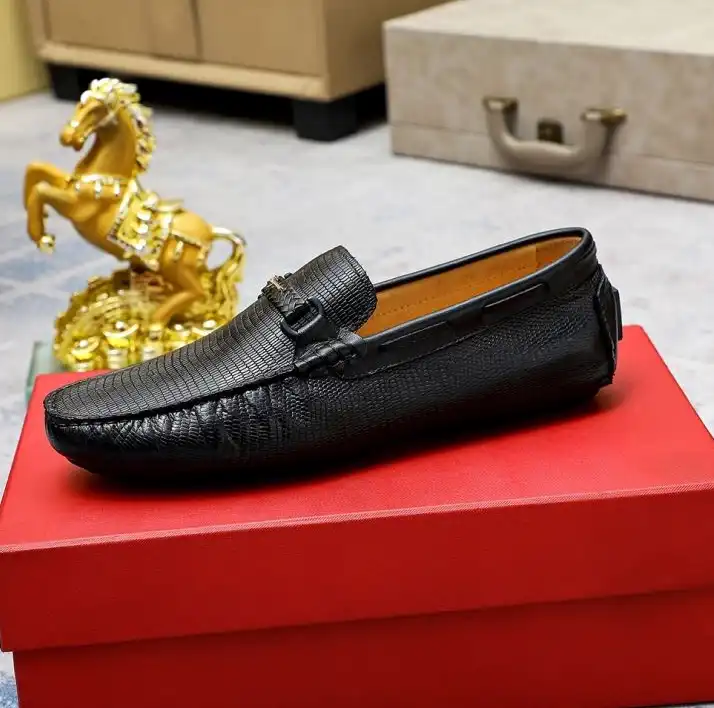 hype Ferragamo Leather Shoes