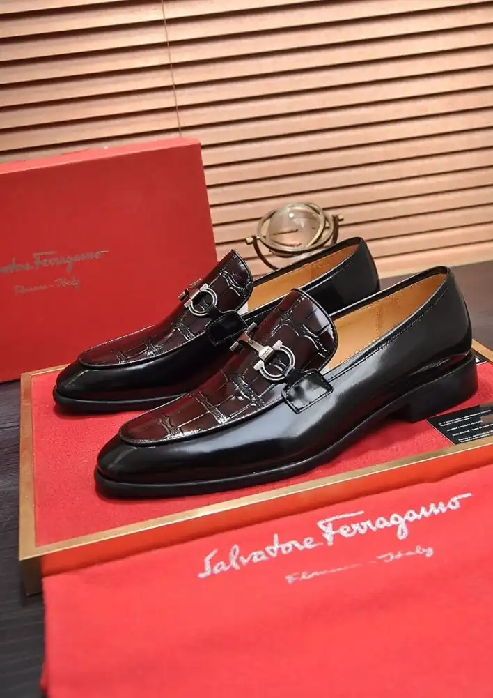 hype Ferragamo Leather Shoes