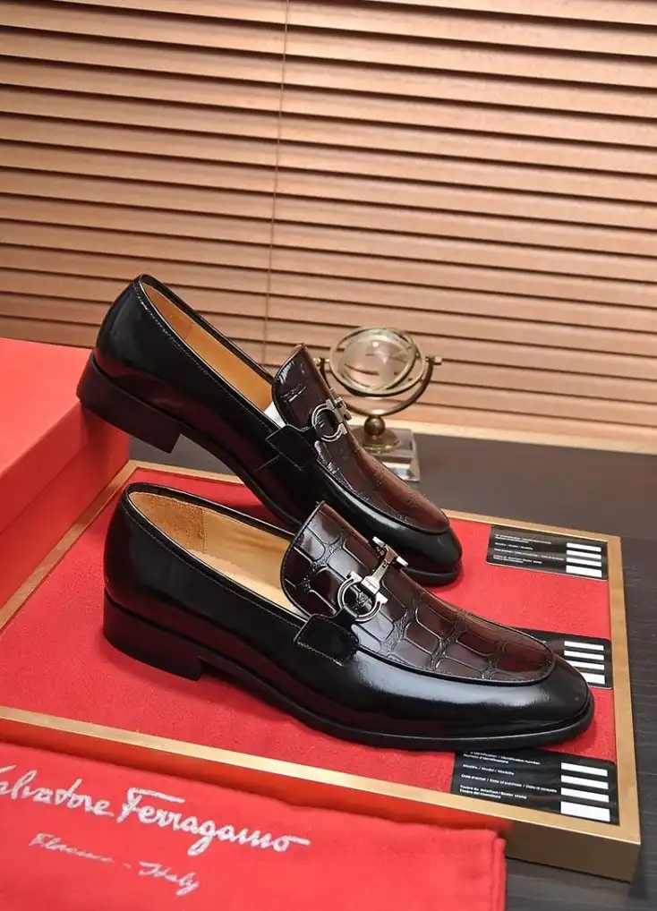 hype Ferragamo Leather Shoes