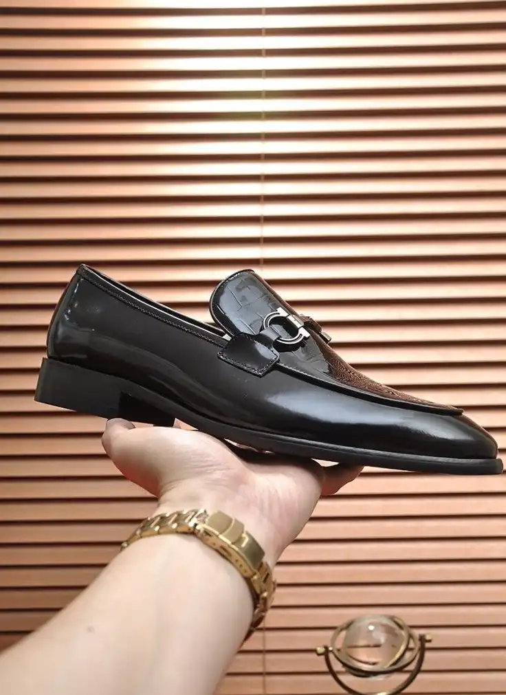 hype Ferragamo Leather Shoes