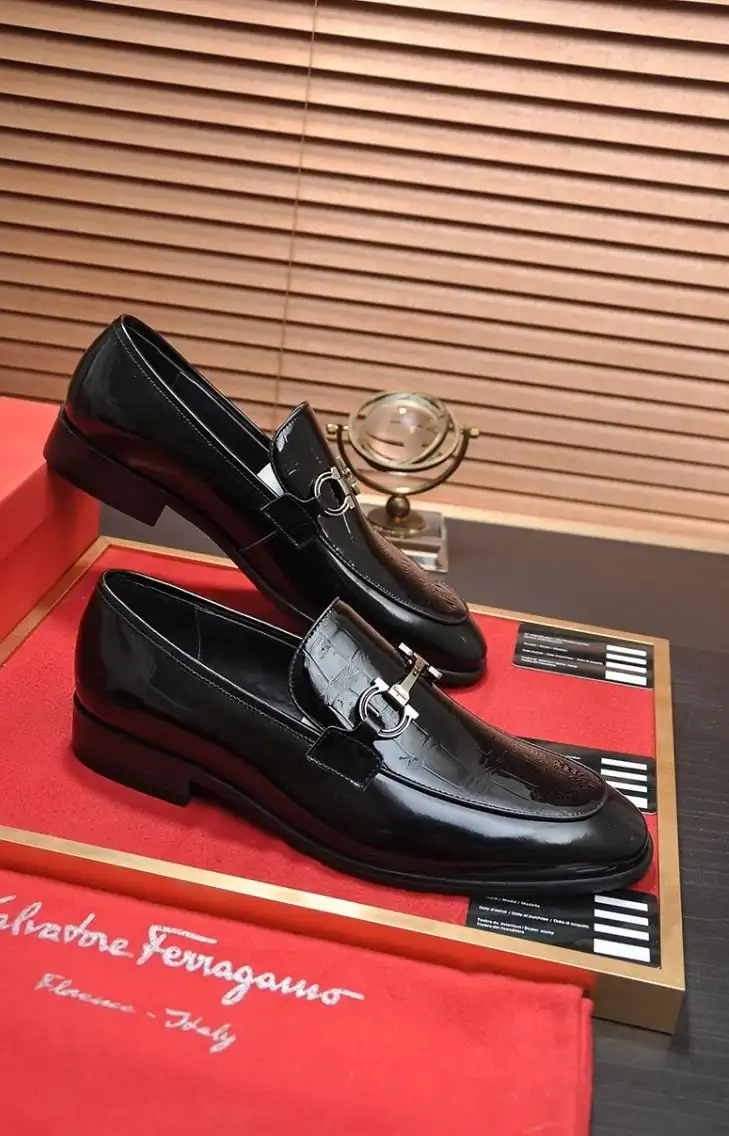 hype Ferragamo Leather Shoes