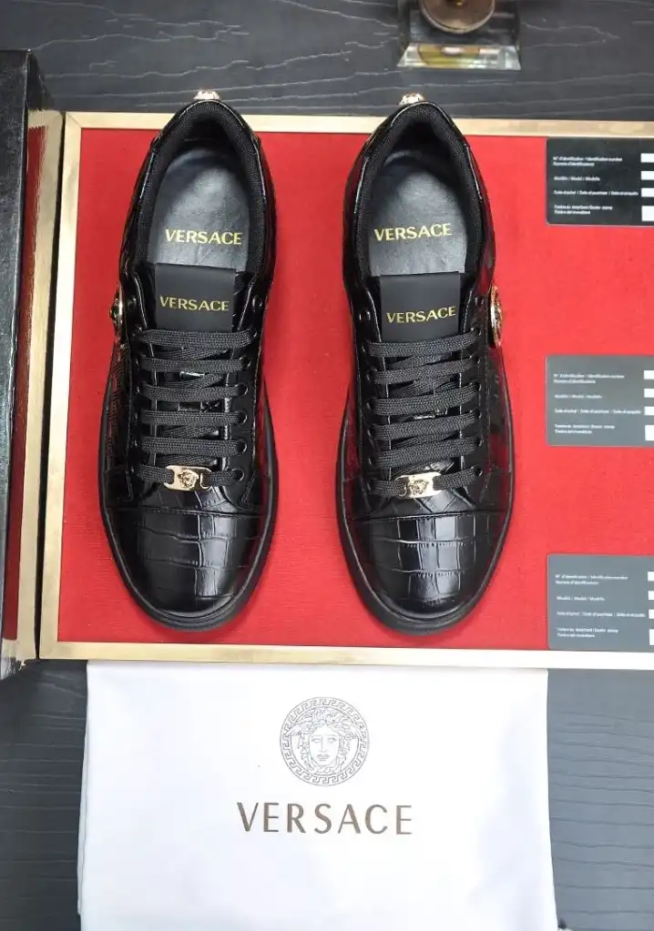 hype Givenchy Sneakers