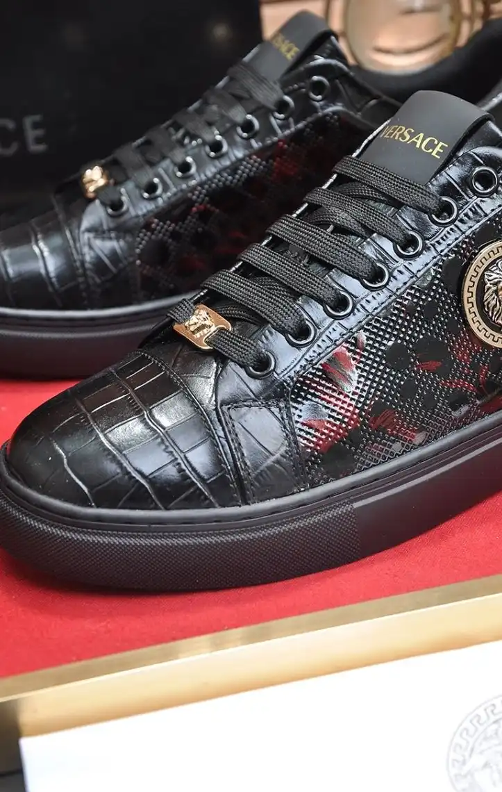 hype Givenchy Sneakers