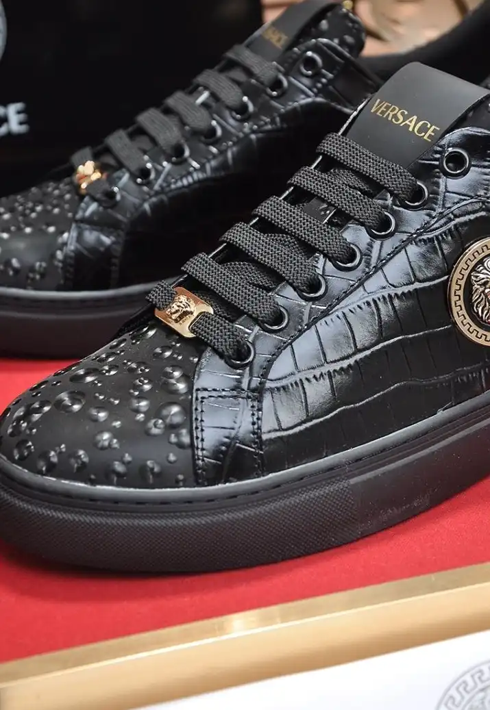 hype Givenchy Sneakers