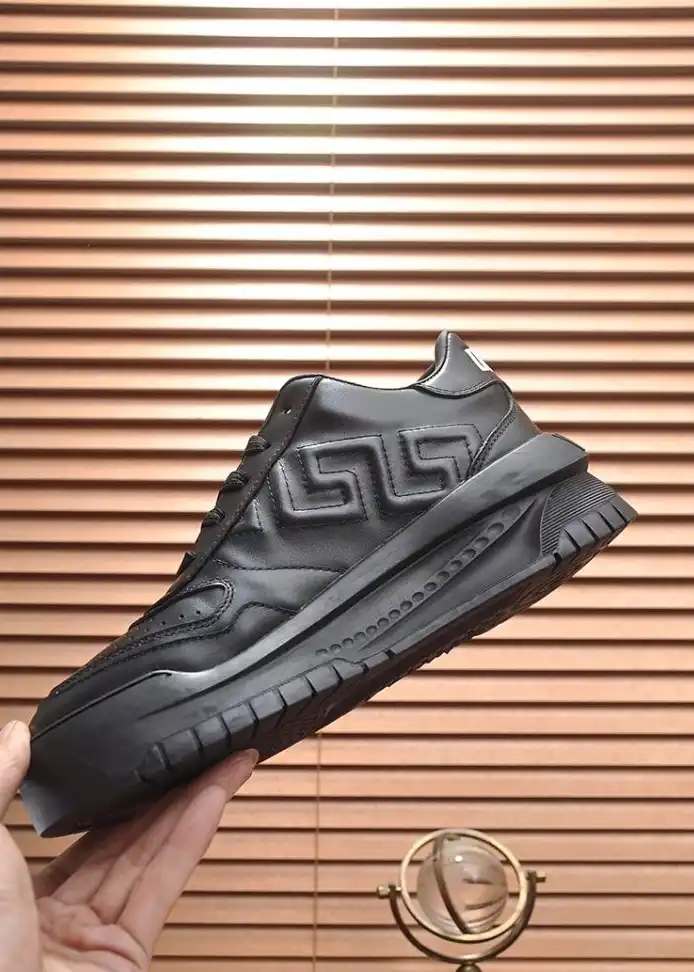 hype Givenchy Sneakers