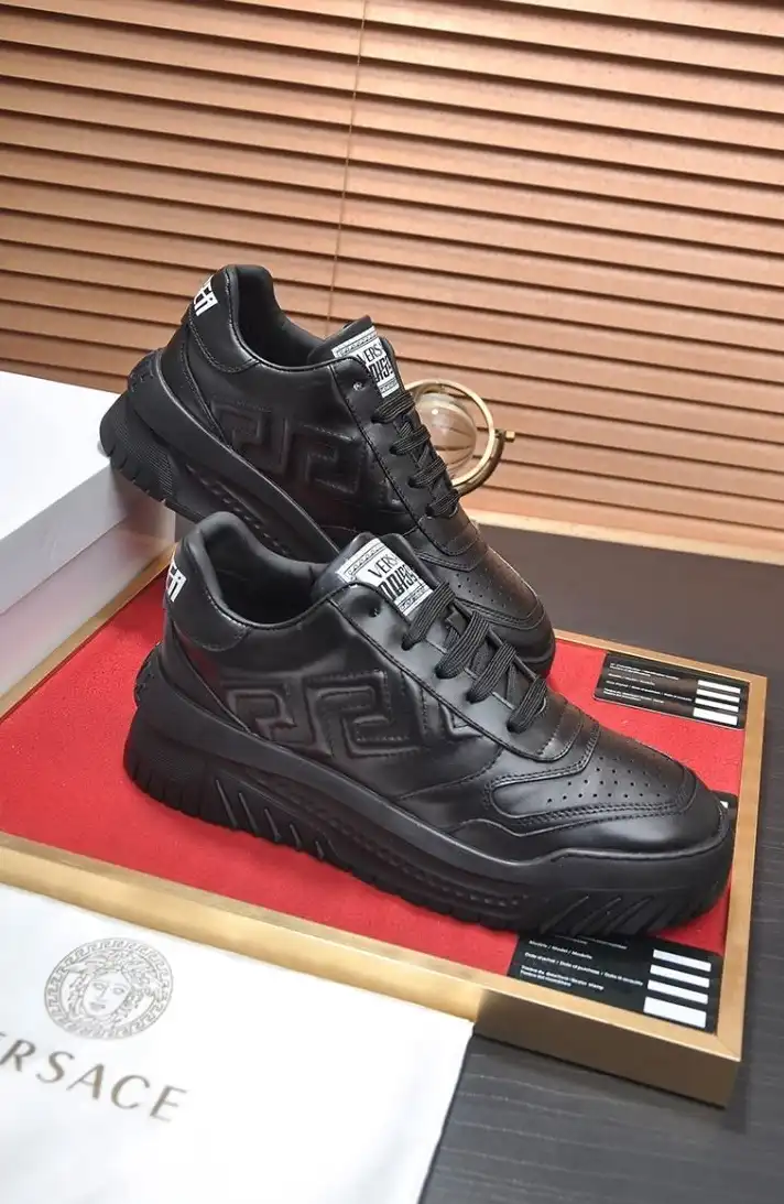 hype Givenchy Sneakers