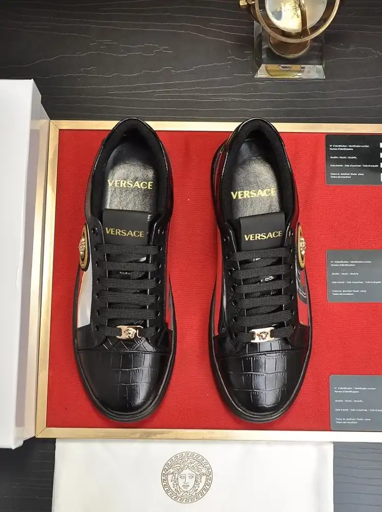 hype Givenchy Sneakers