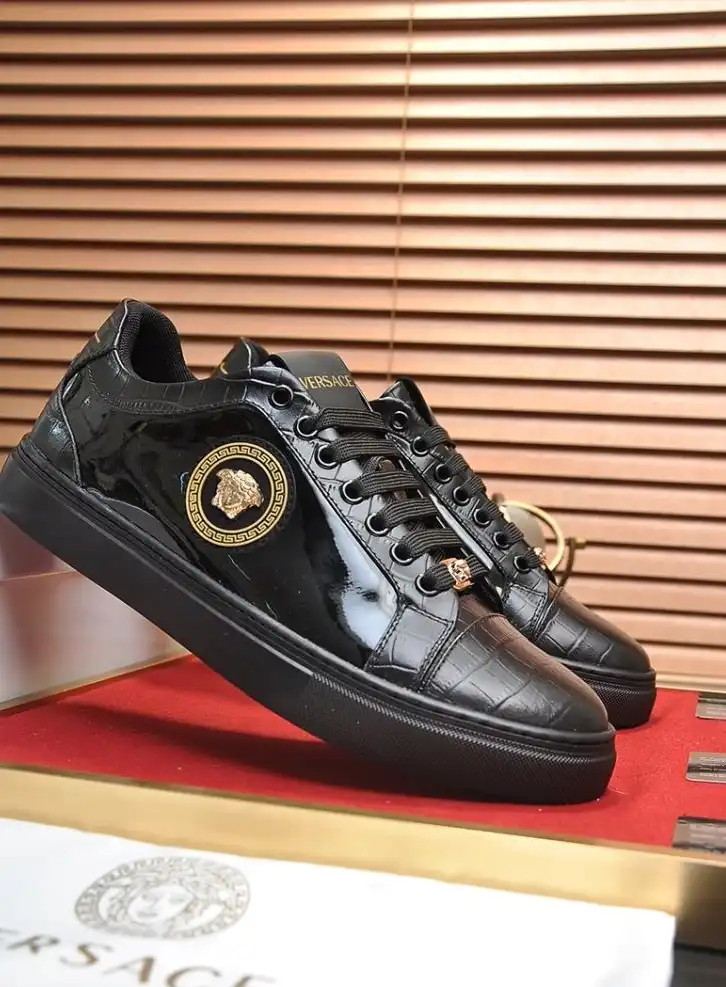 hype Givenchy Sneakers