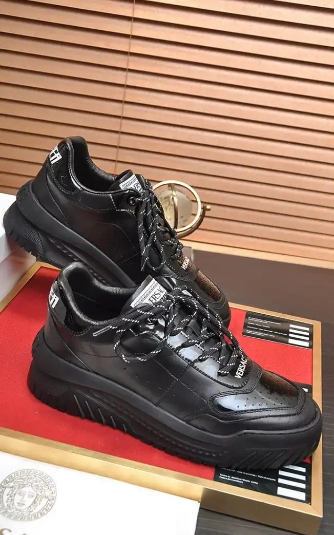 hype Givenchy Sneakers