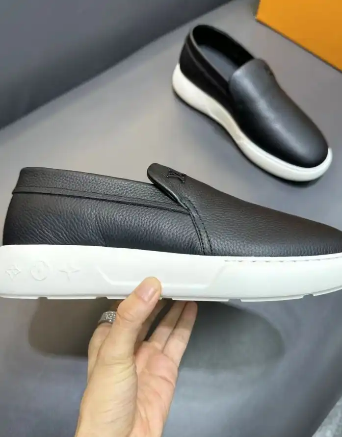 hype Louis Vuitton Sneakers