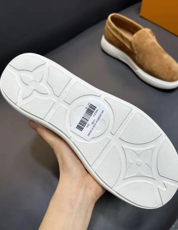 hype Louis Vuitton Sneakers