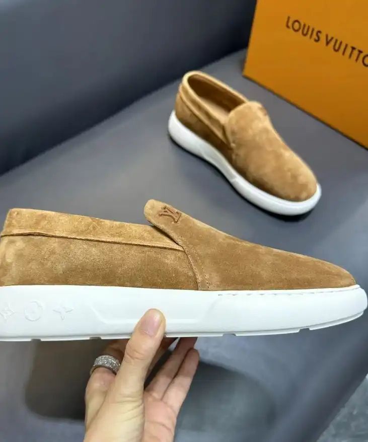 hype Louis Vuitton Sneakers