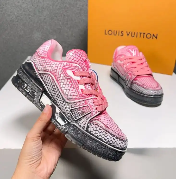 hype Louis Vuitton Sneakers