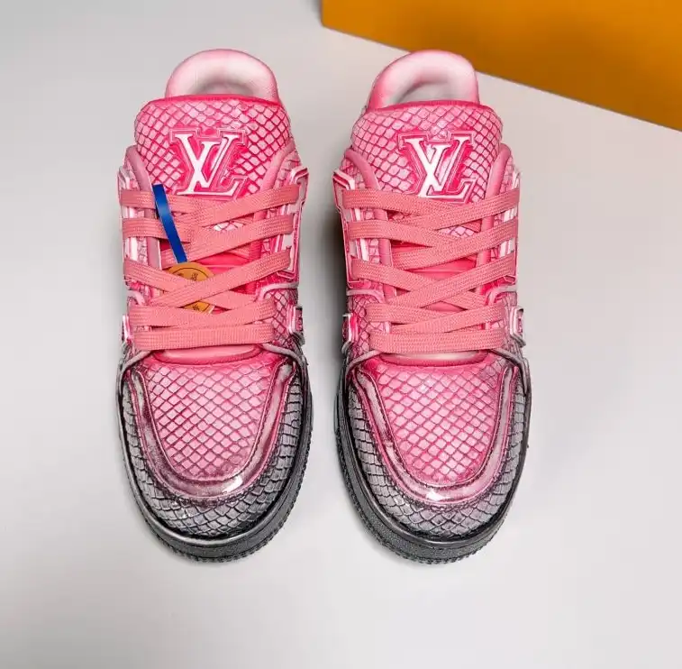 hype Louis Vuitton Sneakers