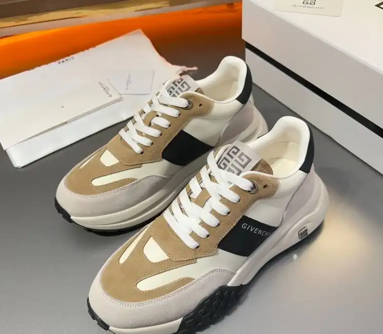 hype Givenchy Sneakers