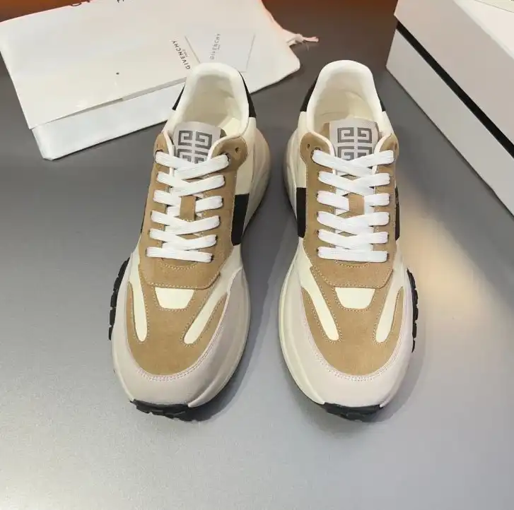 hype Givenchy Sneakers