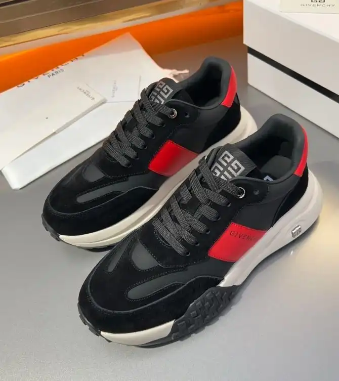 hype Givenchy Sneakers