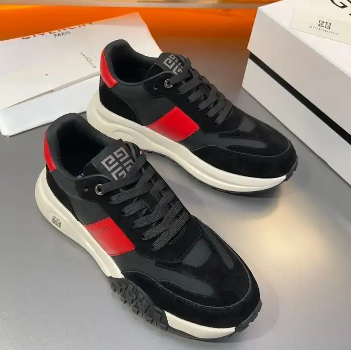 hype Givenchy Sneakers