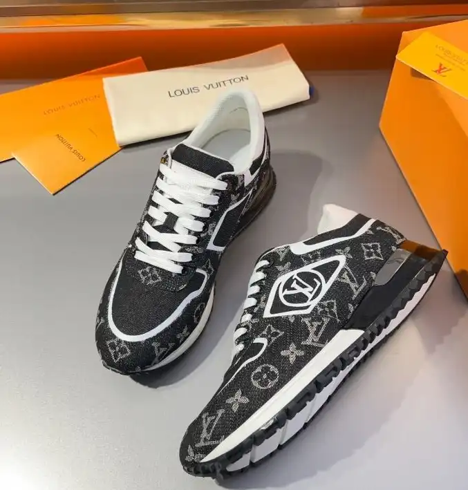 hype Louis Vuitton Sneakers