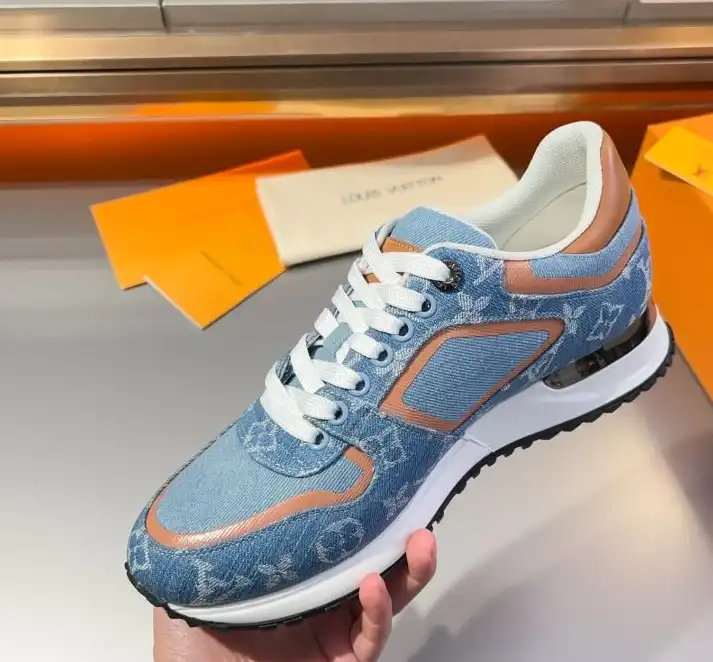 hype Louis Vuitton Sneakers