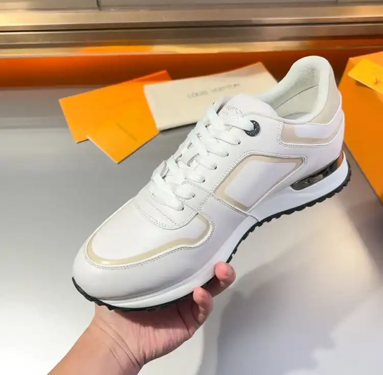 hype Louis Vuitton Sneakers