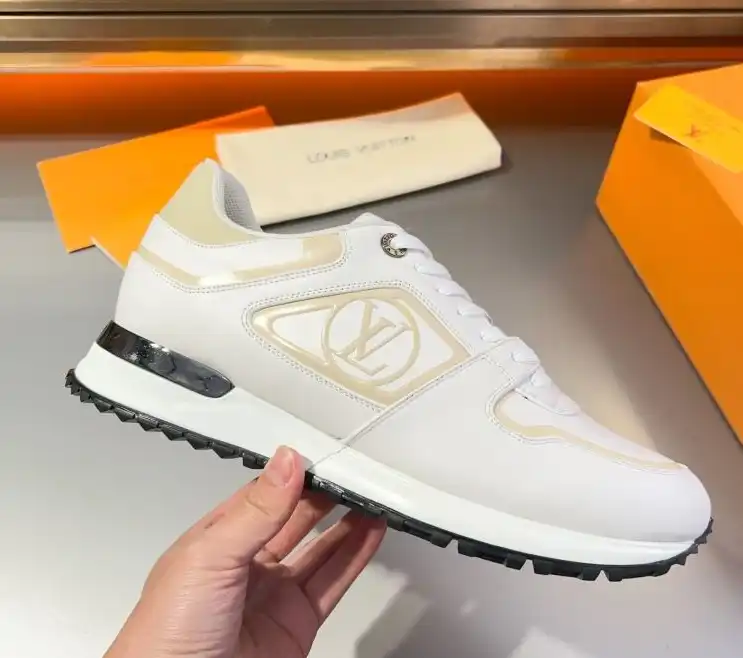 hype Louis Vuitton Sneakers