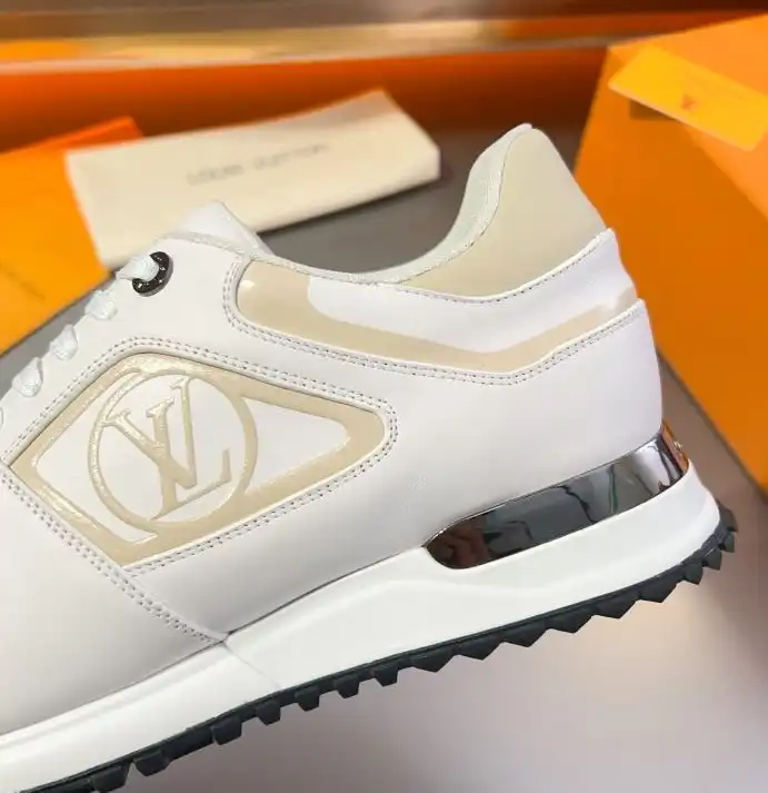 hype Louis Vuitton Sneakers