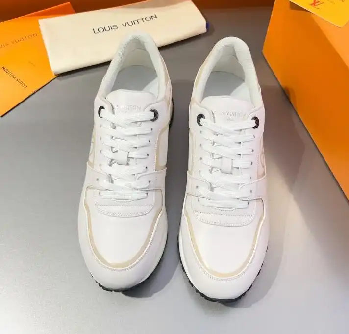 hype Louis Vuitton Sneakers