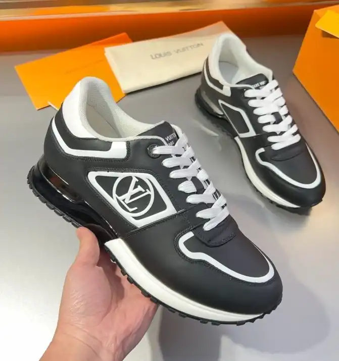 hype Louis Vuitton Sneakers