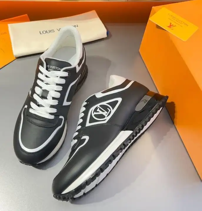 hype Louis Vuitton Sneakers