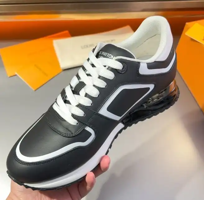 hype Louis Vuitton Sneakers