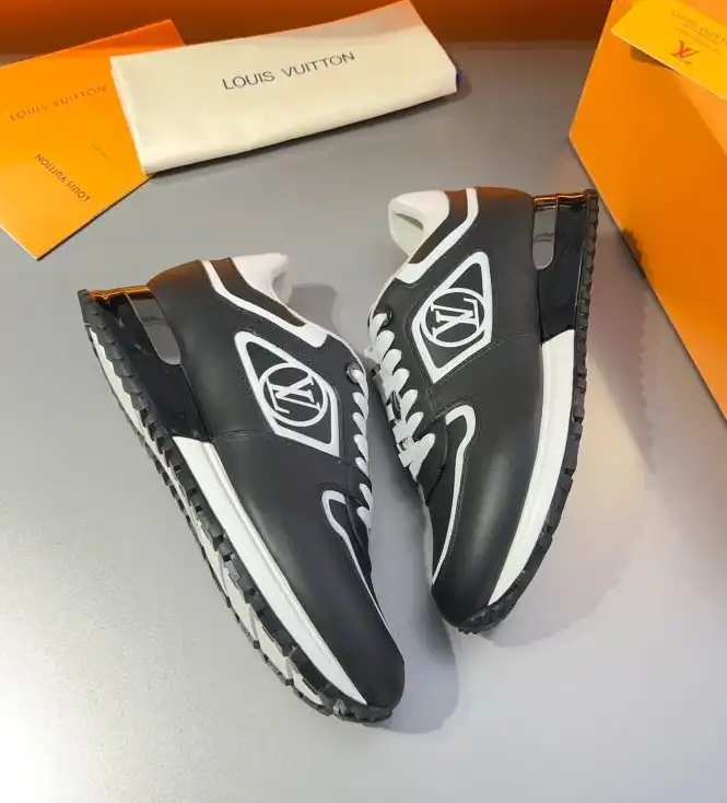 hype Louis Vuitton Sneakers