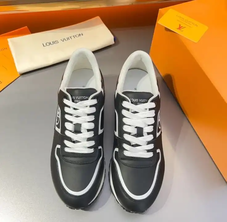 hype Louis Vuitton Sneakers