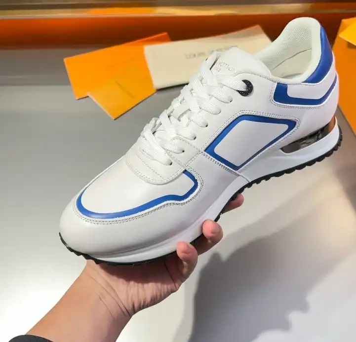 hype Louis Vuitton Sneakers