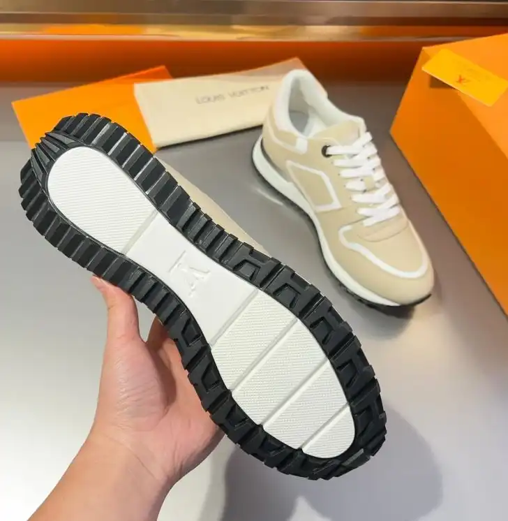 hype Louis Vuitton Sneakers