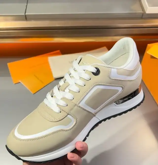 hype Louis Vuitton Sneakers