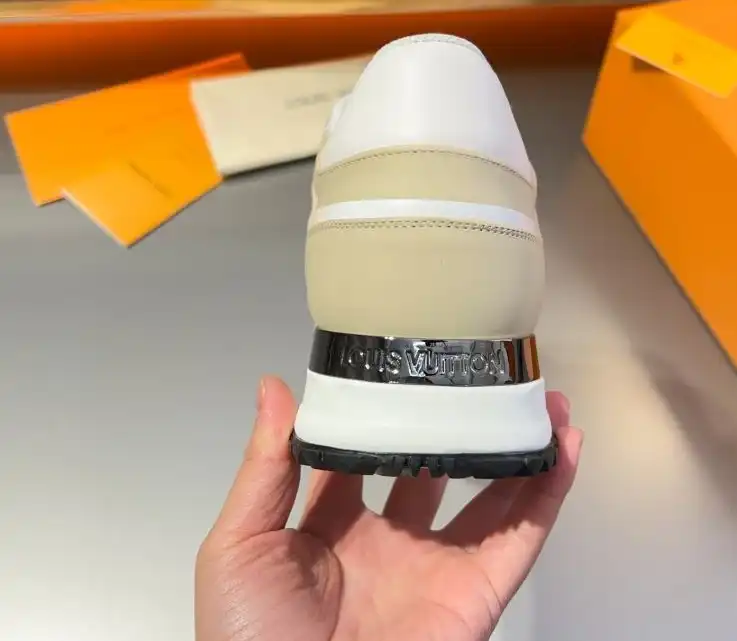 hype Louis Vuitton Sneakers