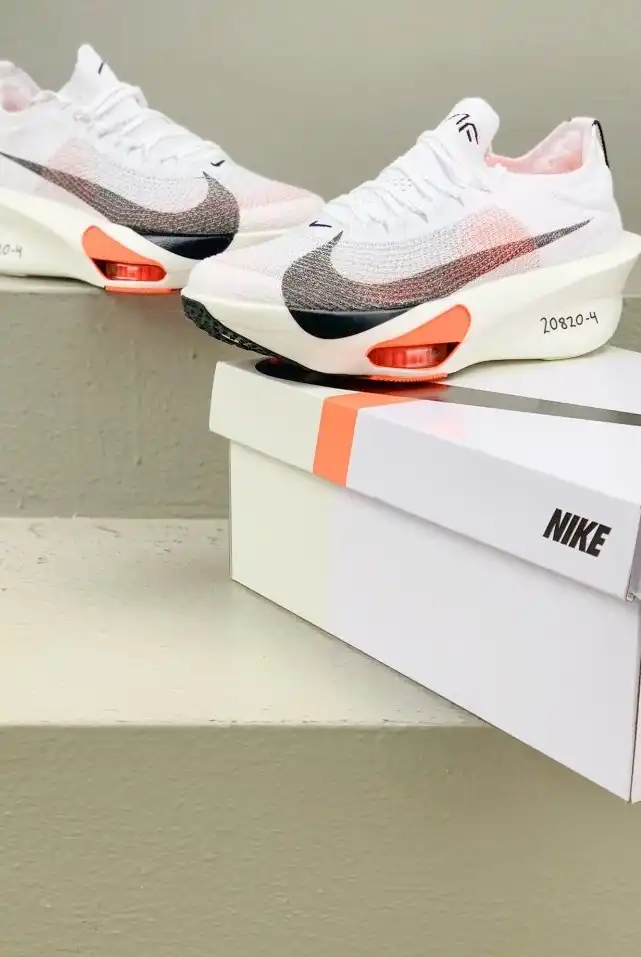 hype Nike Sneakers