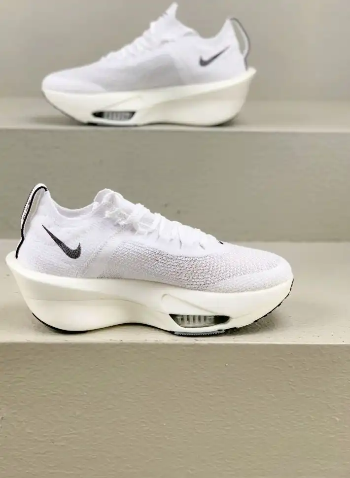 hype Nike Sneakers