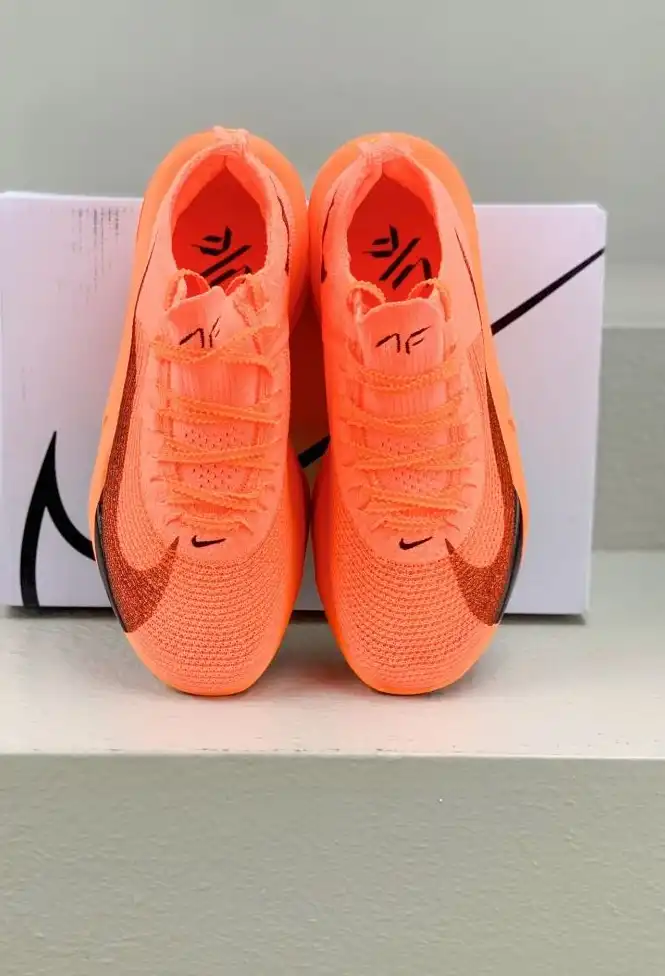 hype Nike Sneakers